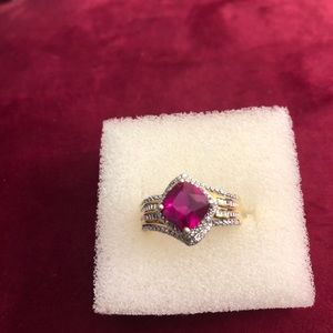 Gold Ruby ring